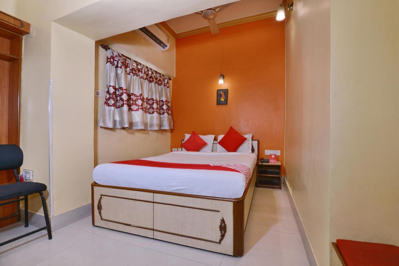 Oyo 3436 Shree Utsav Palace Guest House Колката Екстериор снимка