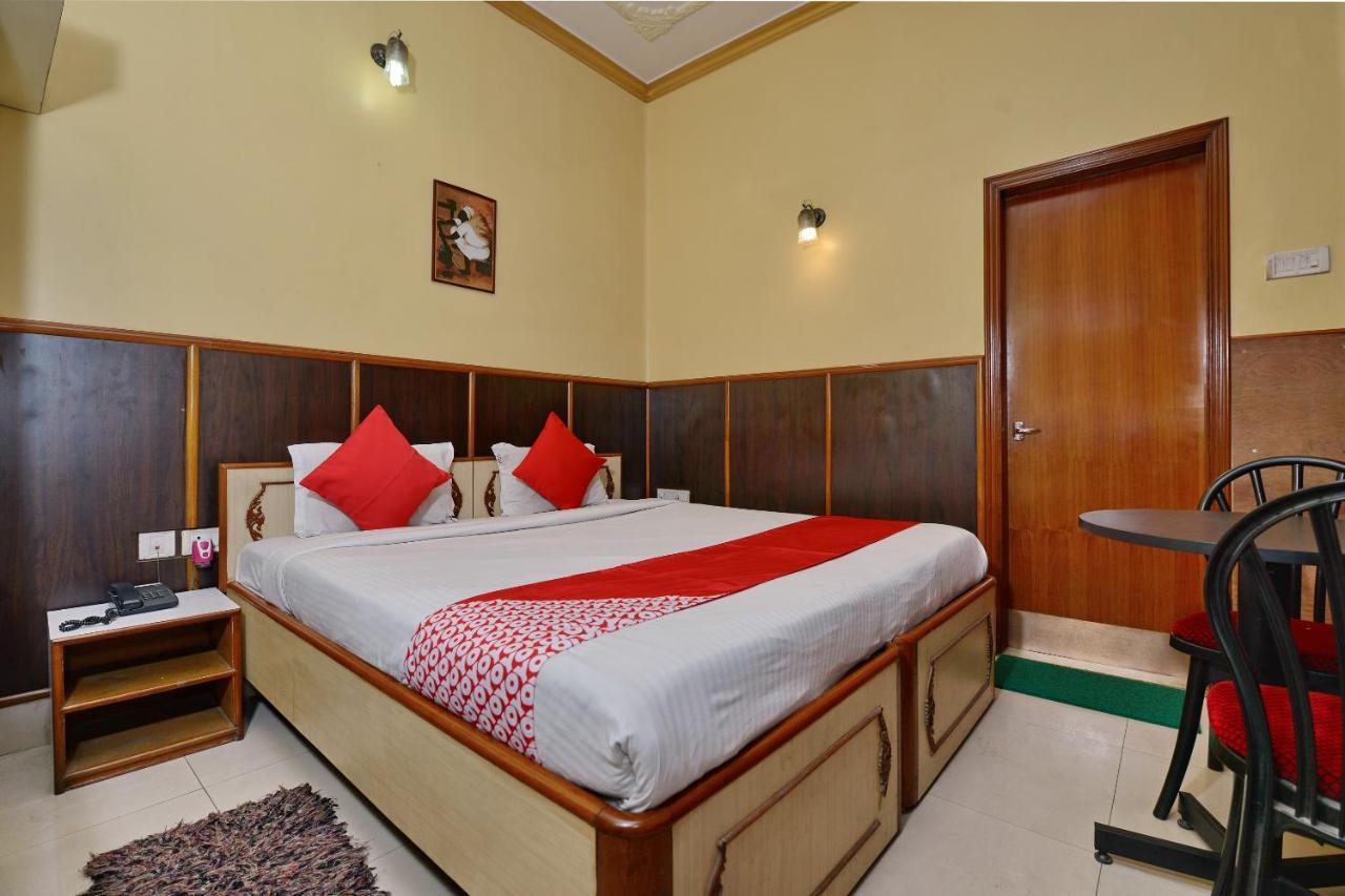 Oyo 3436 Shree Utsav Palace Guest House Колката Екстериор снимка