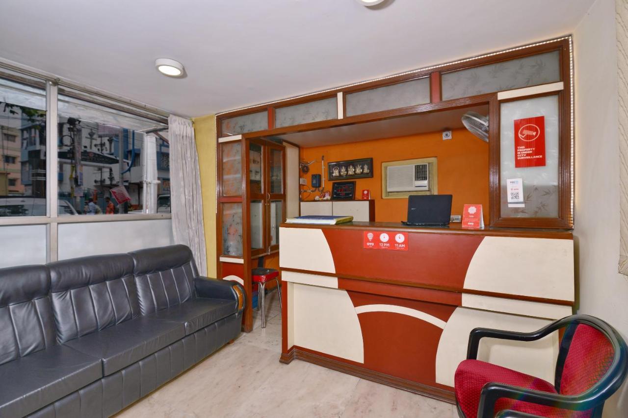 Oyo 3436 Shree Utsav Palace Guest House Колката Екстериор снимка